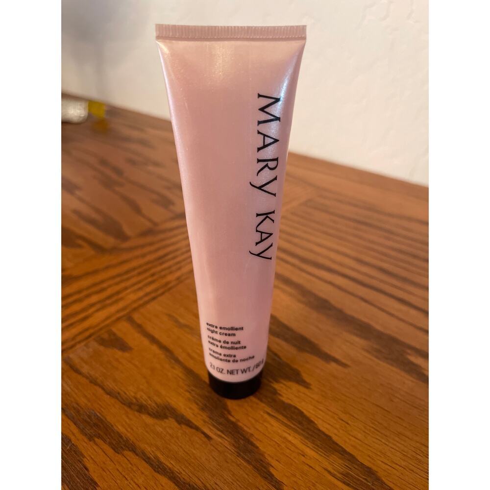 Mary Kay extra emollient night cream - Picture 4 of 6